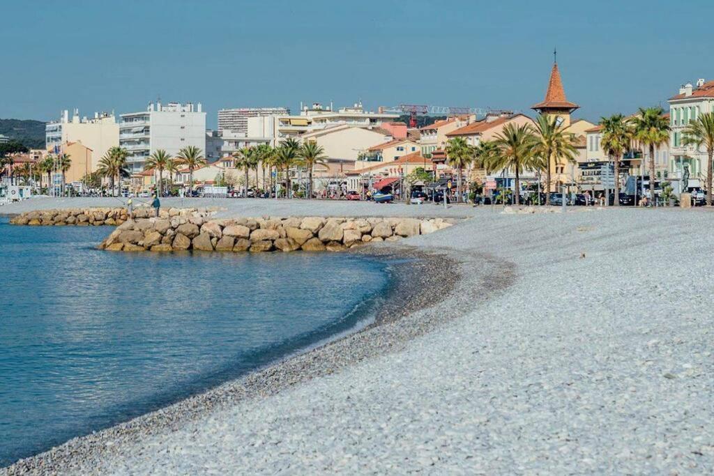 Appartement Bord De Mer « La Petite Ma-Line » Cagnes-sur-Mer Eksteriør billede