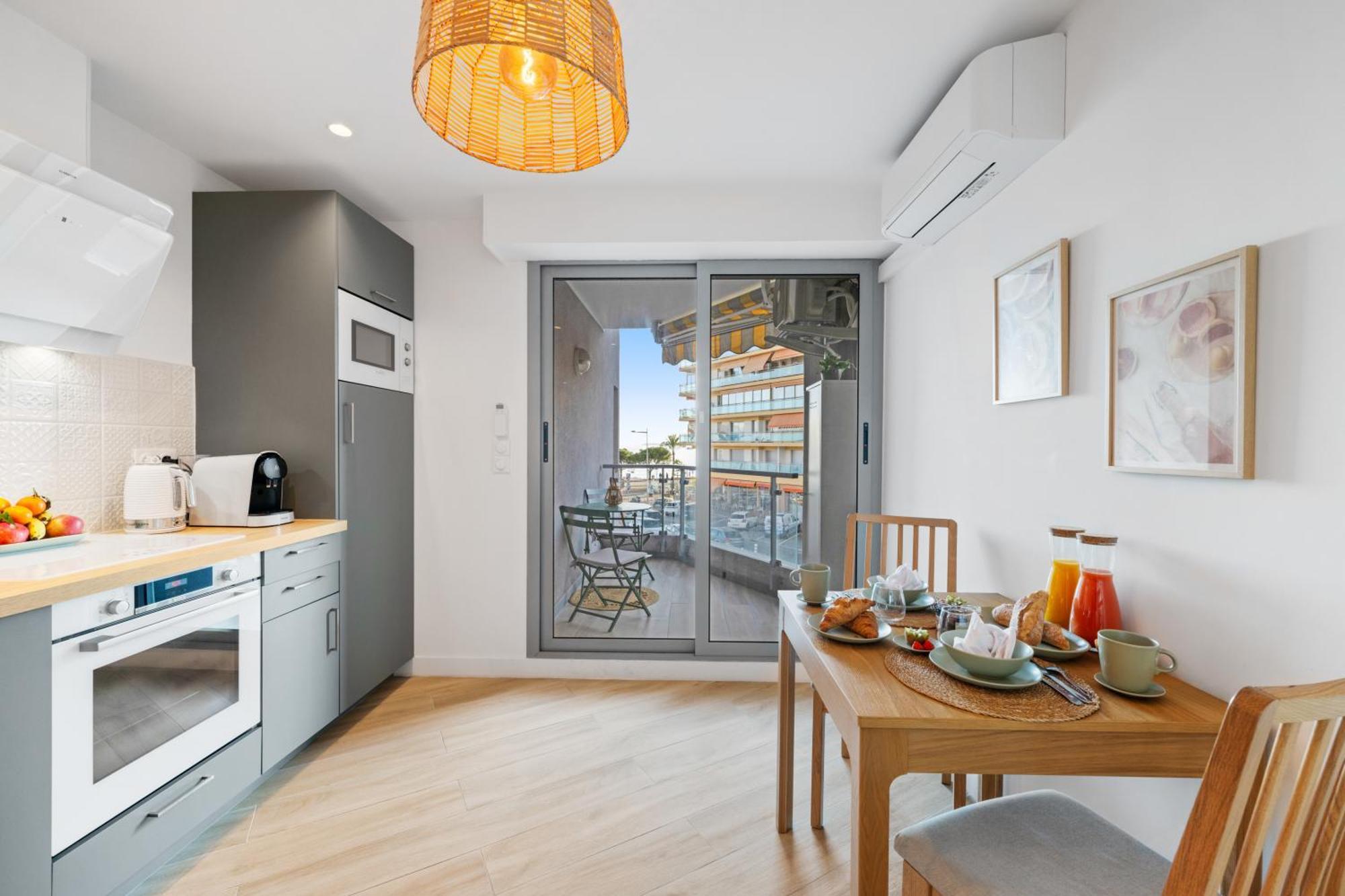 Appartement Bord De Mer « La Petite Ma-Line » Cagnes-sur-Mer Eksteriør billede