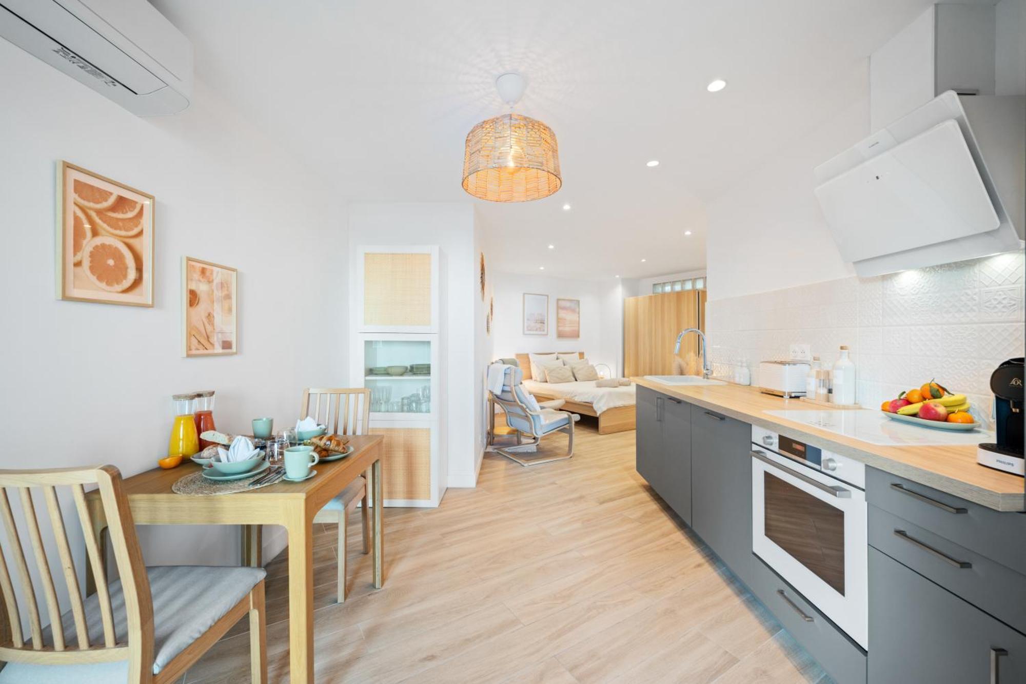 Appartement Bord De Mer « La Petite Ma-Line » Cagnes-sur-Mer Eksteriør billede
