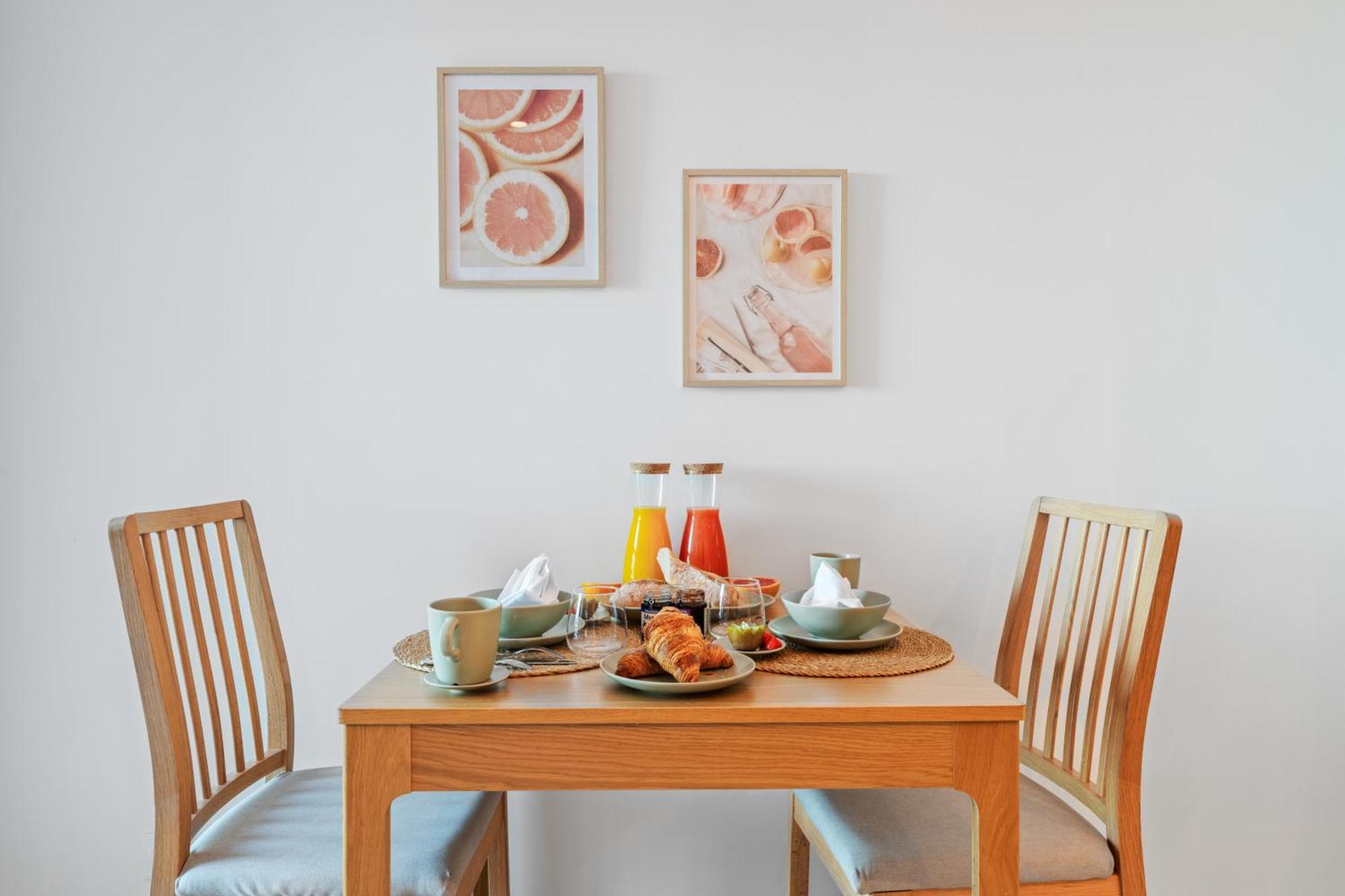 Appartement Bord De Mer « La Petite Ma-Line » Cagnes-sur-Mer Eksteriør billede
