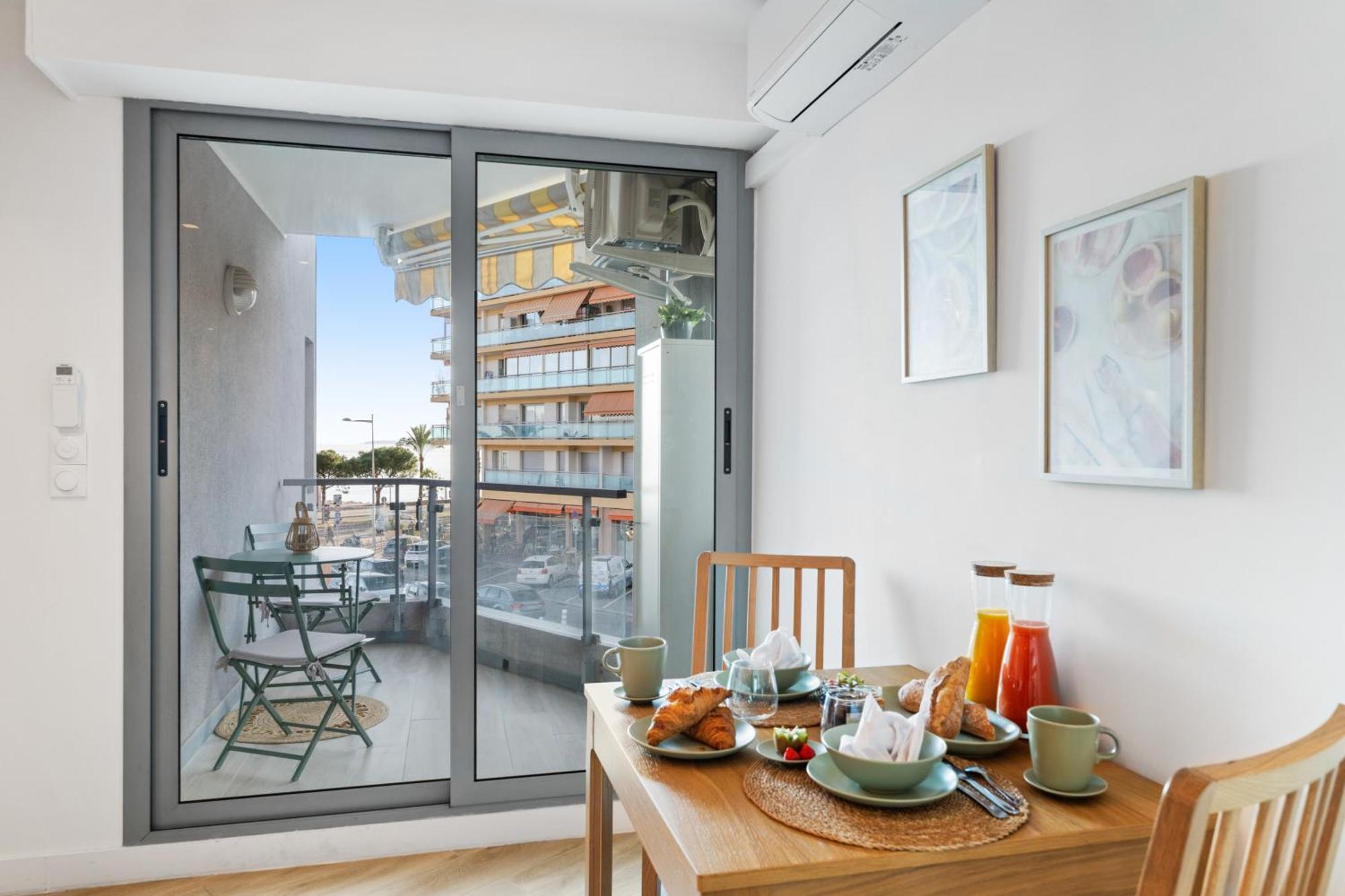 Appartement Bord De Mer « La Petite Ma-Line » Cagnes-sur-Mer Eksteriør billede