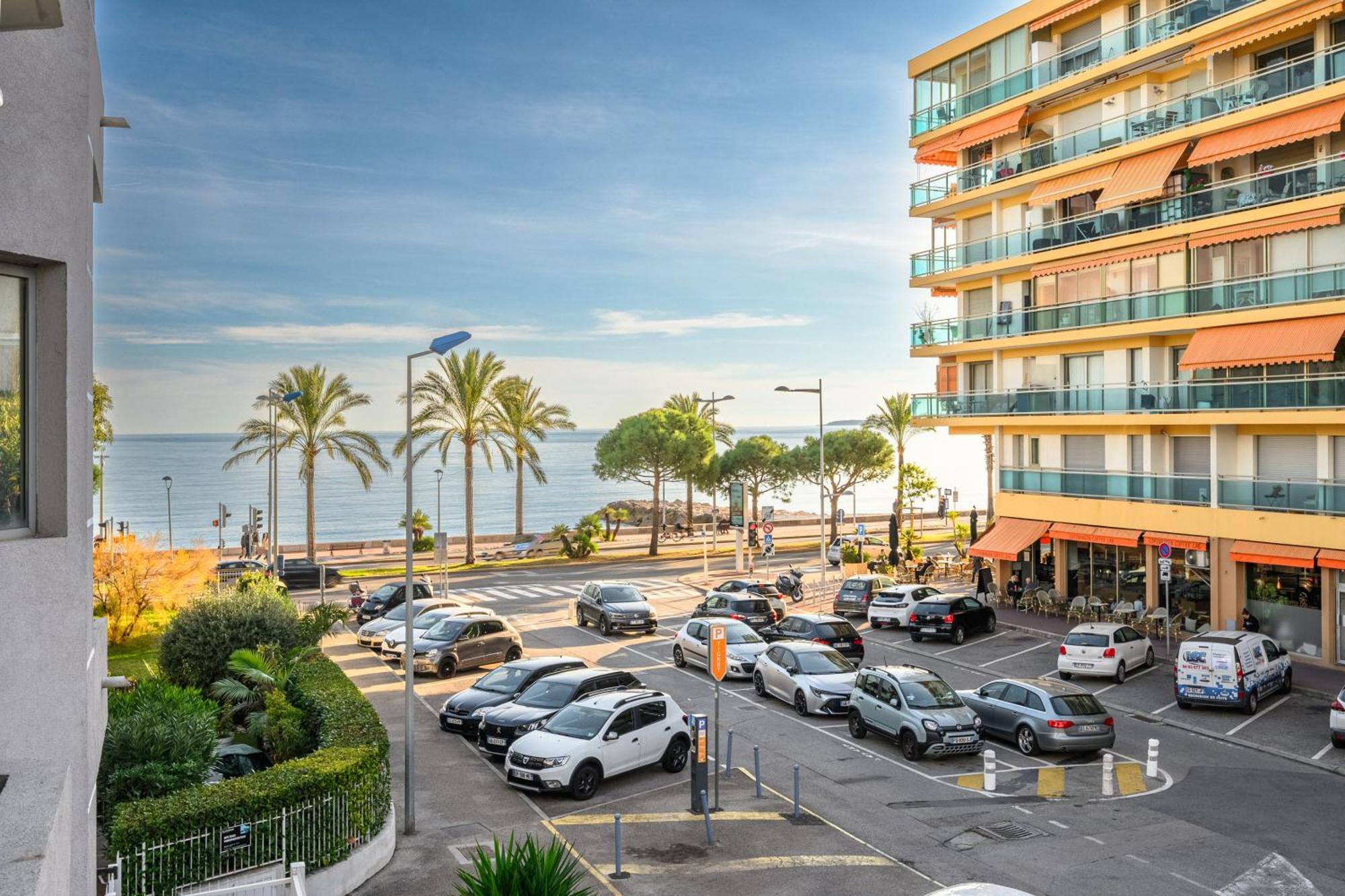 Appartement Bord De Mer « La Petite Ma-Line » Cagnes-sur-Mer Eksteriør billede